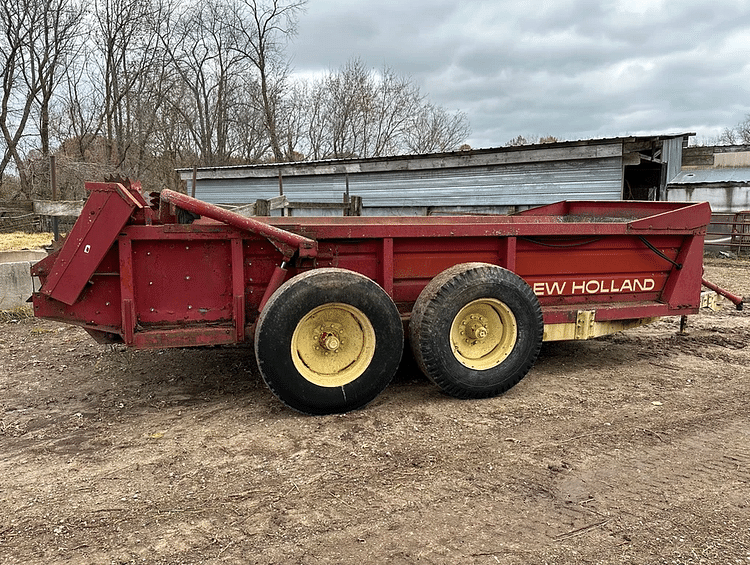 New Holland 791 Equipment Image0