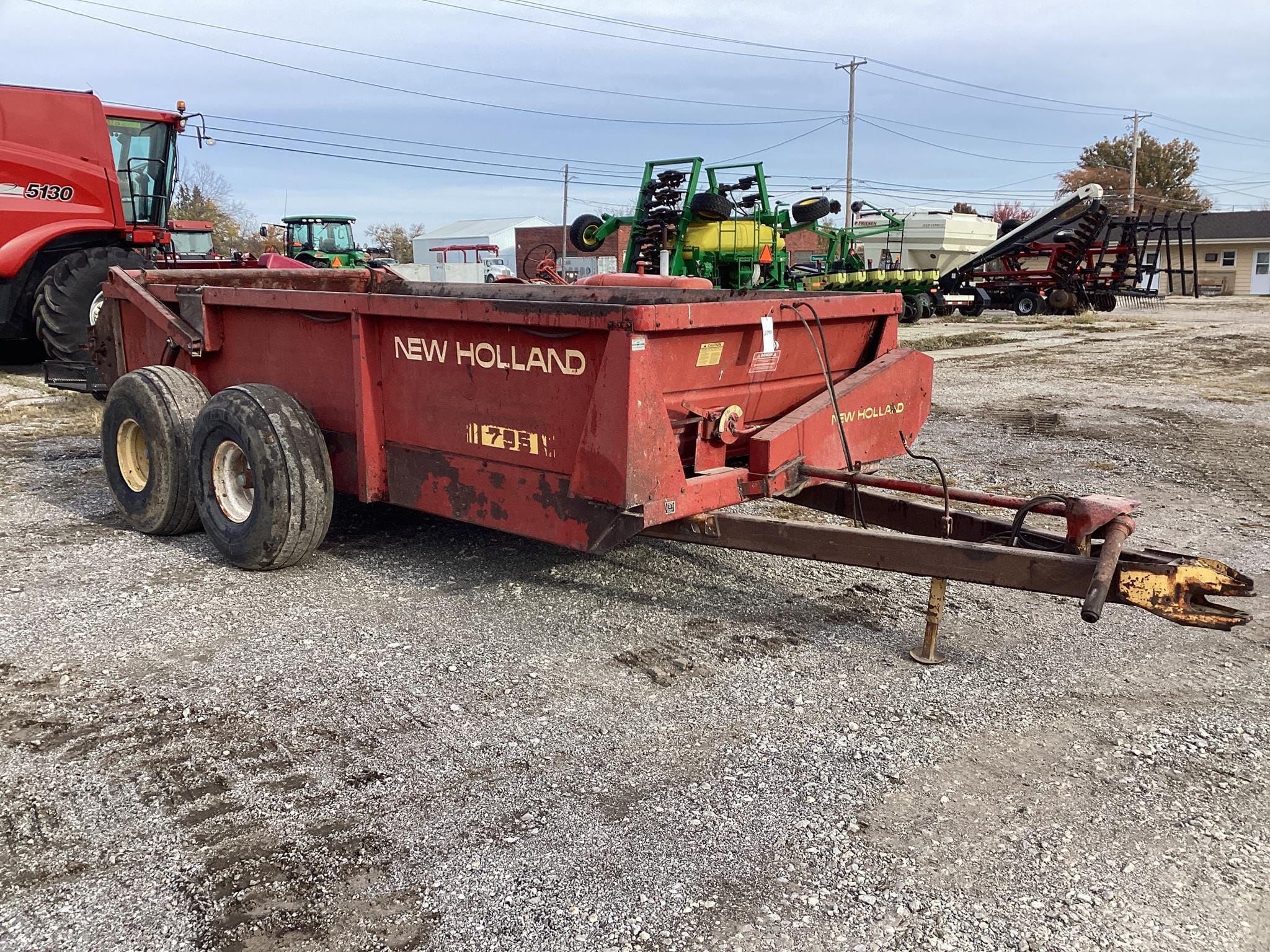 Main image New Holland 795