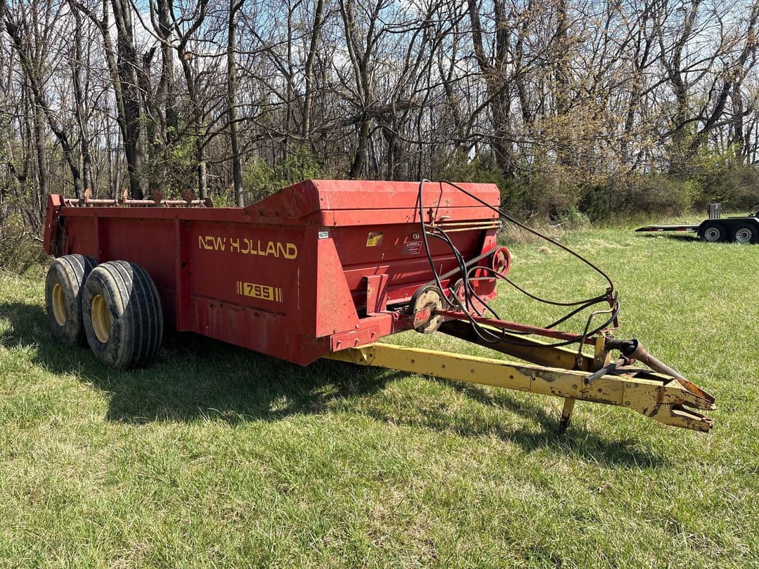 Image of New Holland 795 Primary image