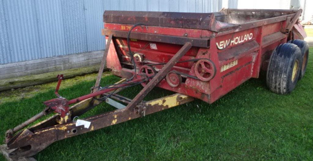 Main image New Holland 795