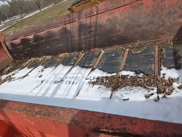 Image of New Holland 795 equipment image 1