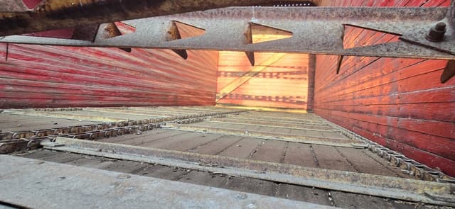 Image of New Holland 8 equipment image 2