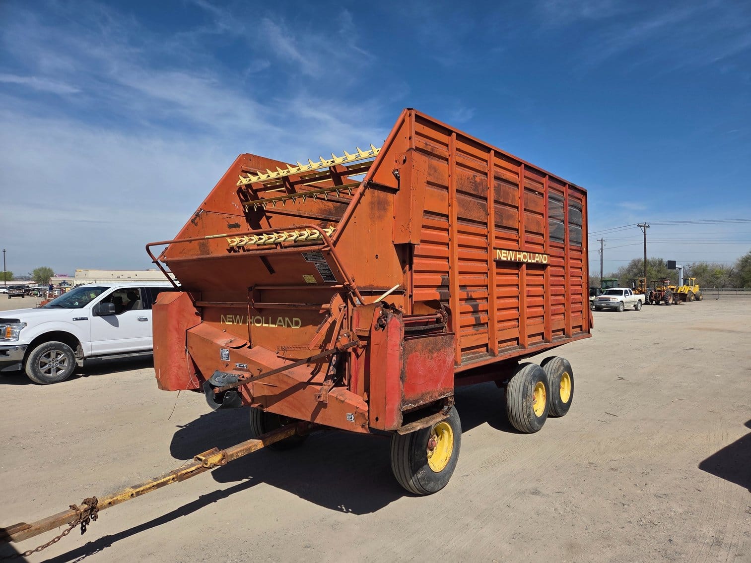 New Holland Crop Carrier 8 Equipment Image0