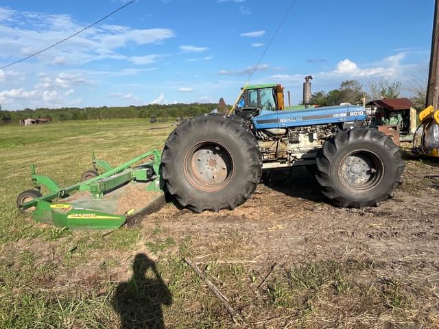 Image of New Holland 8010 equipment image 4