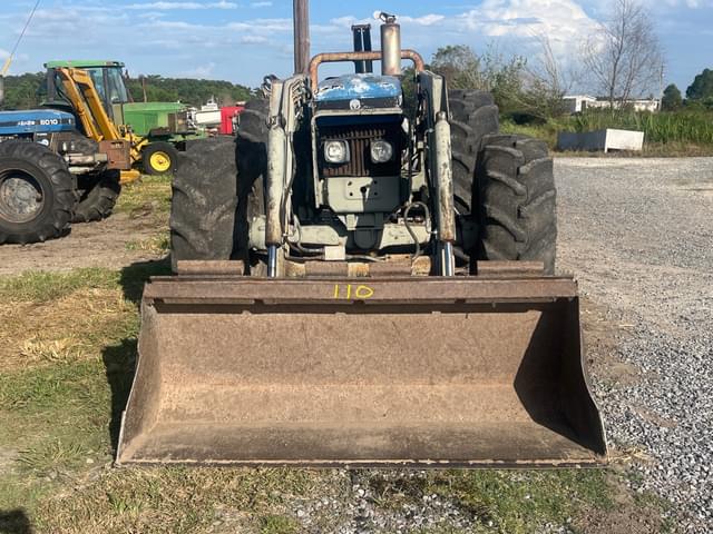 Image of New Holland 8010 equipment image 2