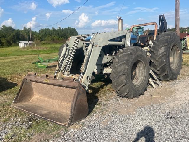 Image of New Holland 8010 equipment image 1