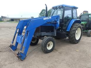 Ford-New Holland 8160 Equipment Image0