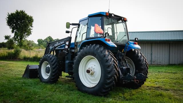 Image of New Holland 8160 equipment image 3