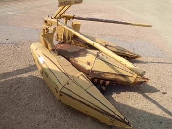 Main image New Holland 824