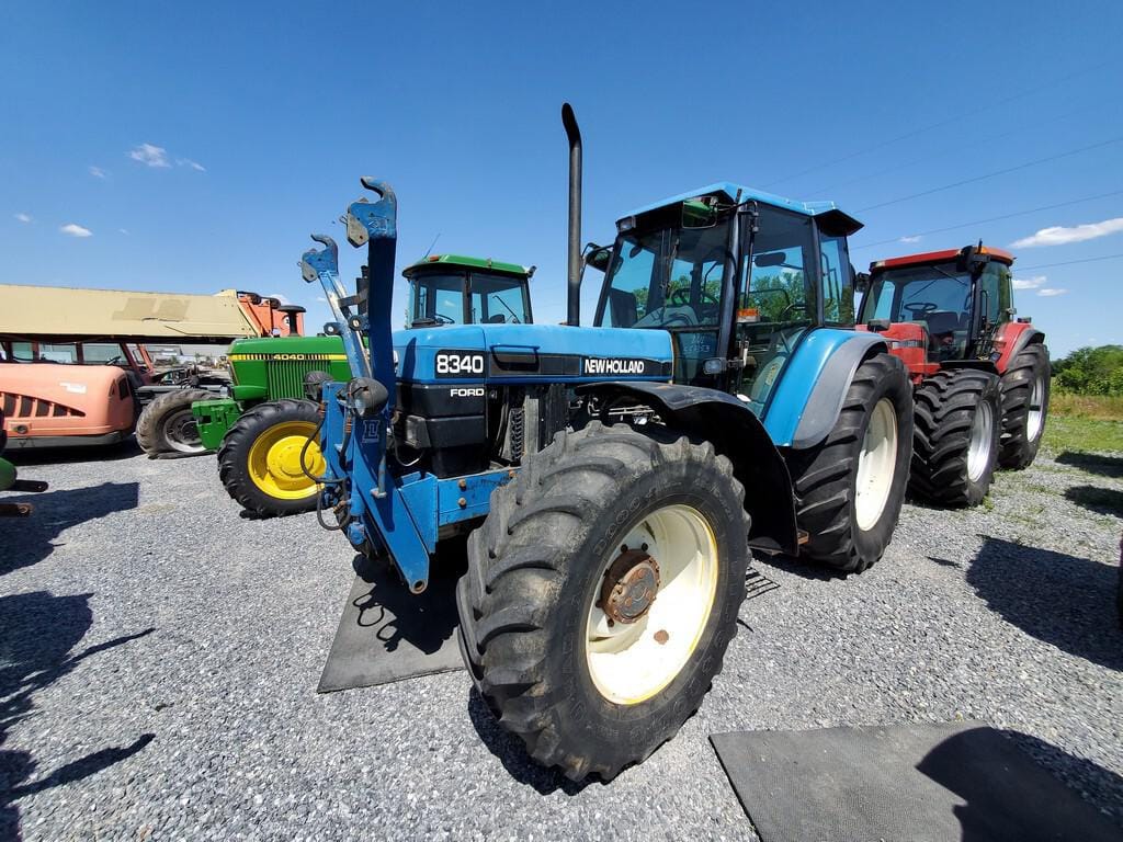 Main image Ford 8340