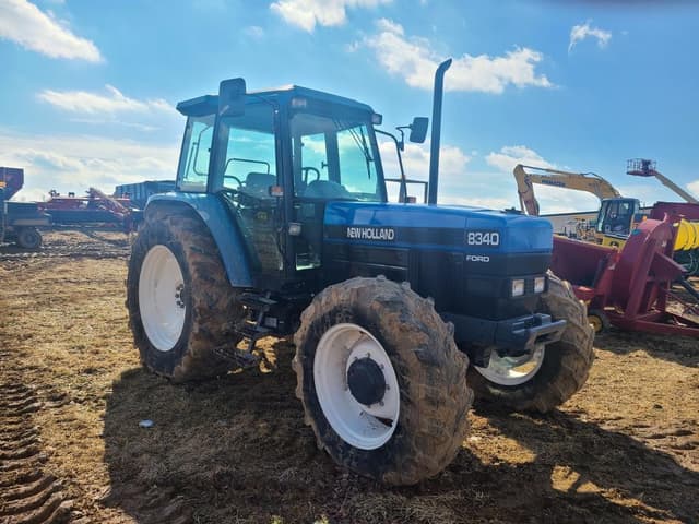 Image of New Holland 8340 equipment image 2