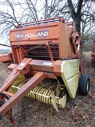 New Holland 846 Equipment Image0