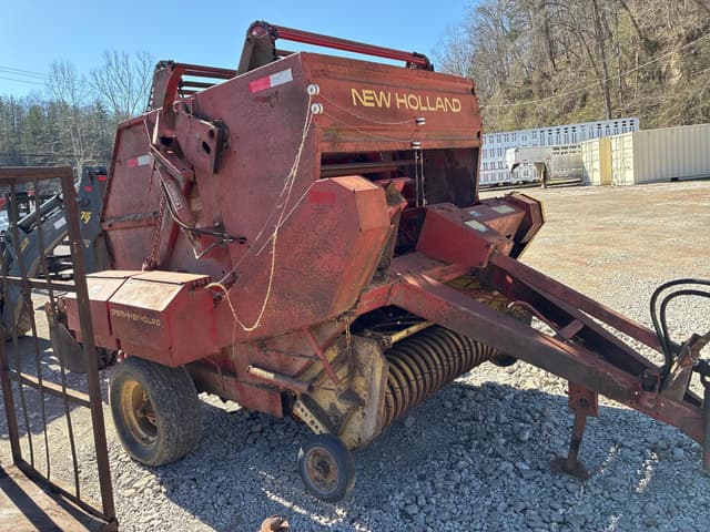 Image of New Holland 846 equipment image 4
