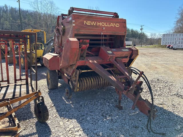 Image of New Holland 846 equipment image 3