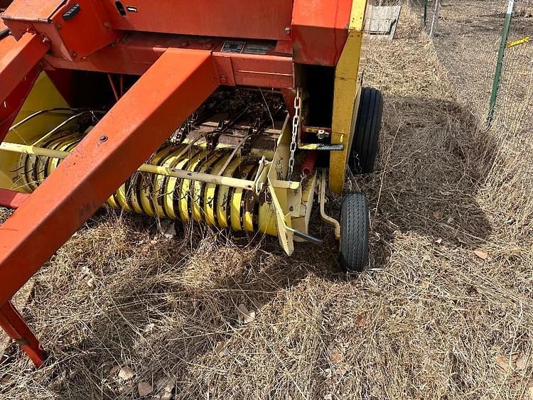 Main image New Holland 846 3
