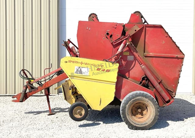 Image of New Holland 846 equipment image 4