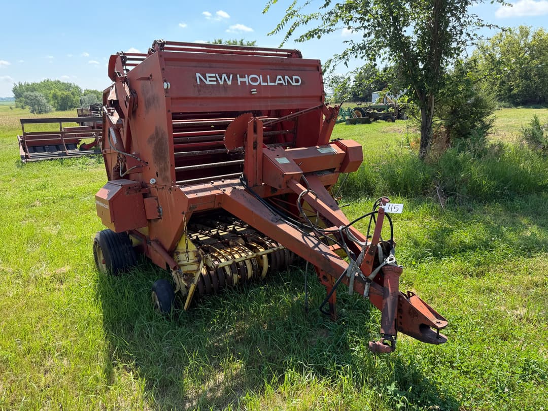 Image of New Holland 846 Image 0