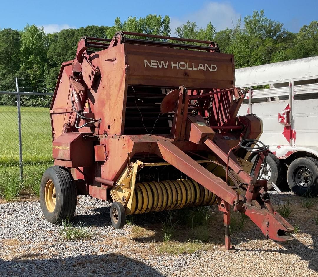 Image of New Holland 846 Primary image