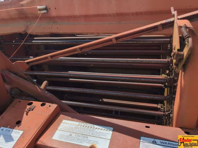 Image of New Holland 846 equipment image 3