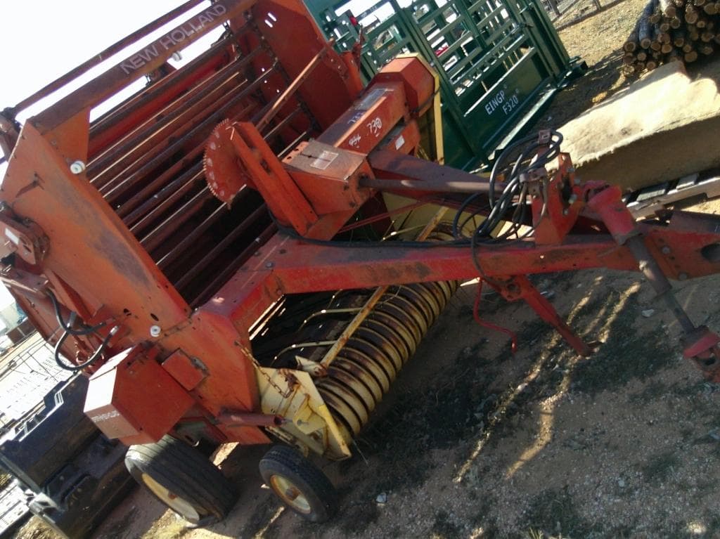 Image of New Holland 847 Primary Image