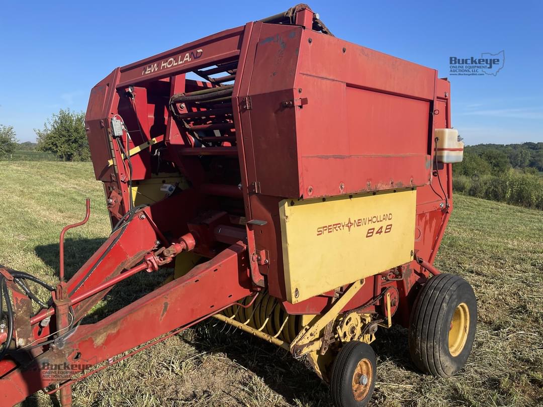 Image of New Holland 848 Primary image
