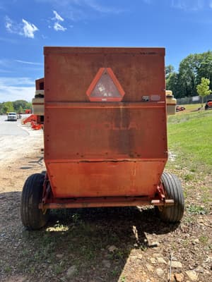 New Holland 848 Image