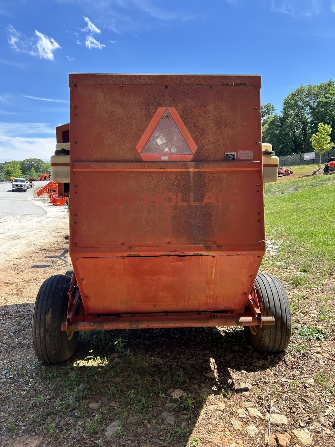 Image of New Holland 848 Image 0