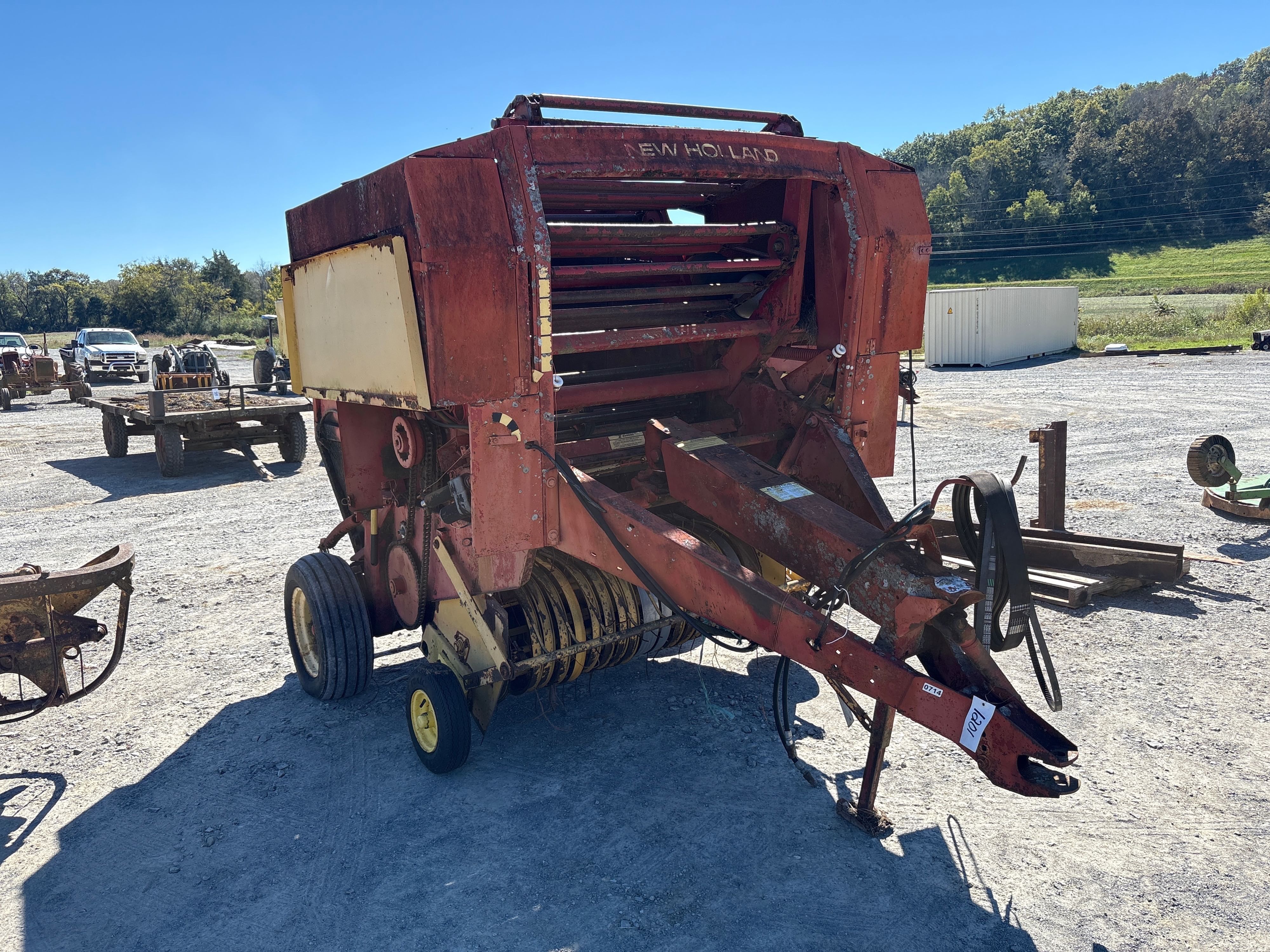 Main image New Holland 848