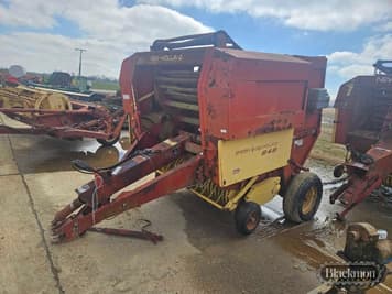 Main image New Holland 848