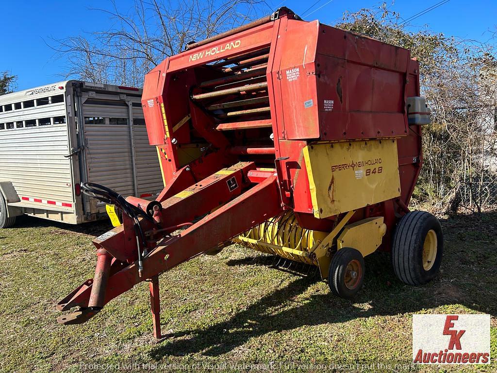 Image of New Holland 848 Primary image