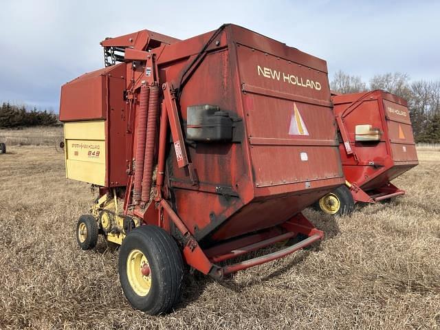 Image of New Holland 849 equipment image 4