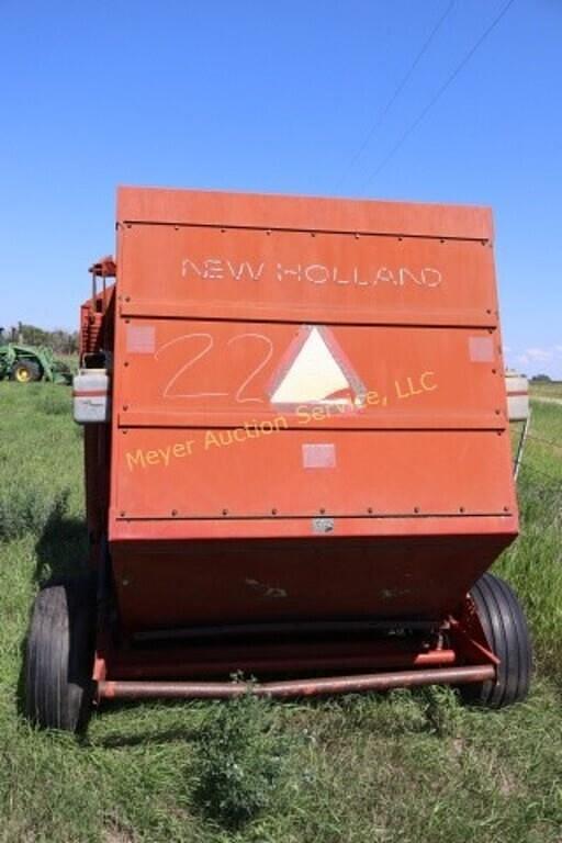 Image of New Holland 849 equipment image 1