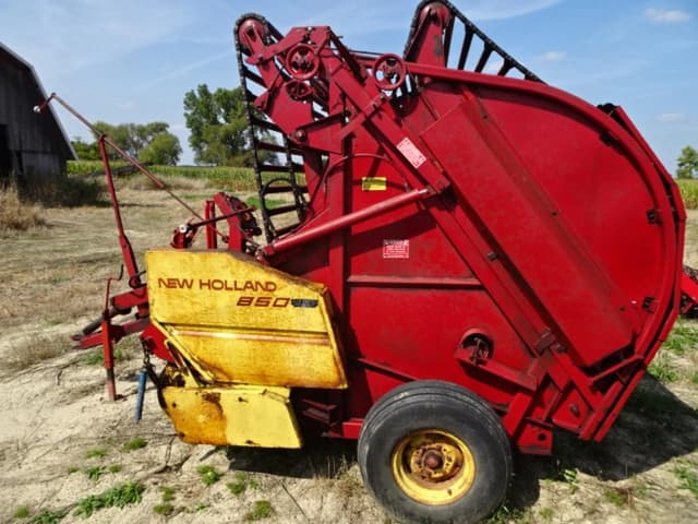 Image of New Holland 850 equipment image 1