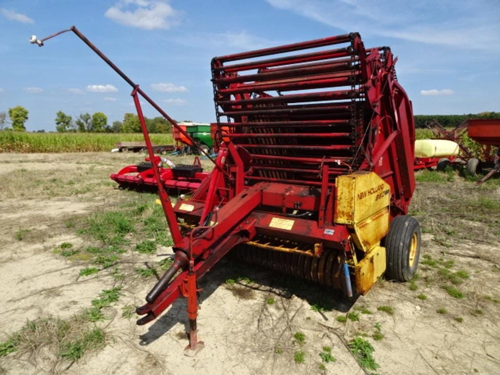 New Holland 850 Equipment Image0