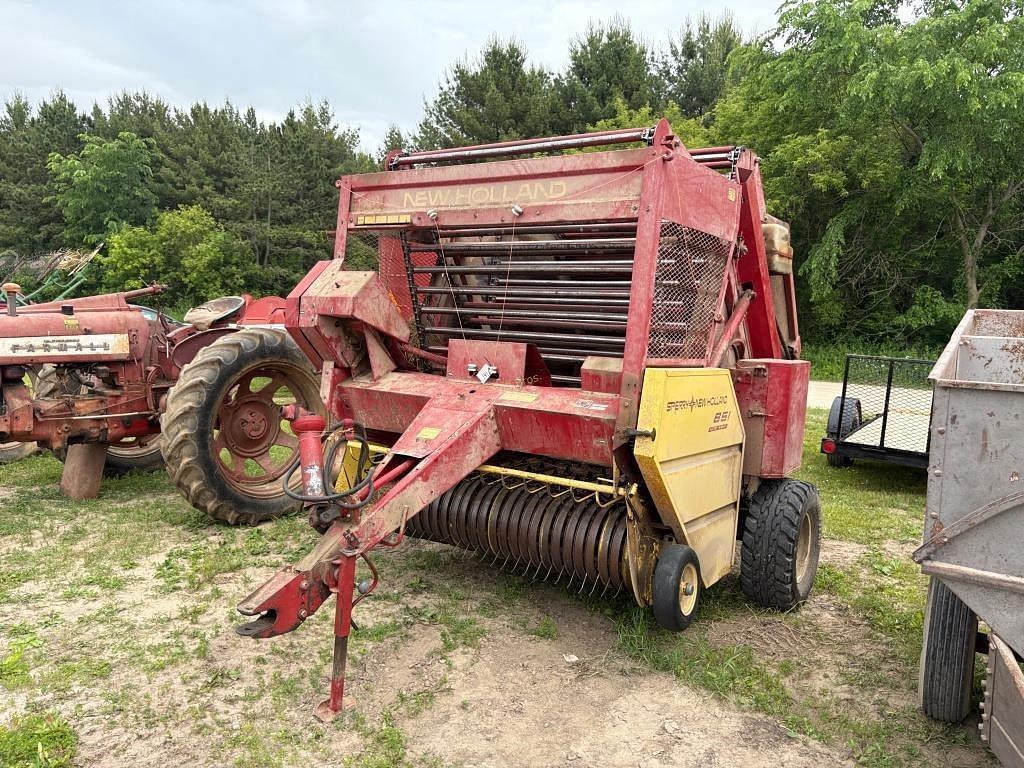 Image of New Holland 851 Primary image