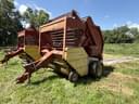 New Holland 851 Image