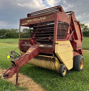 Main image New Holland 851