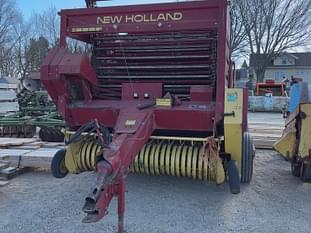 New Holland 852 Equipment Image0