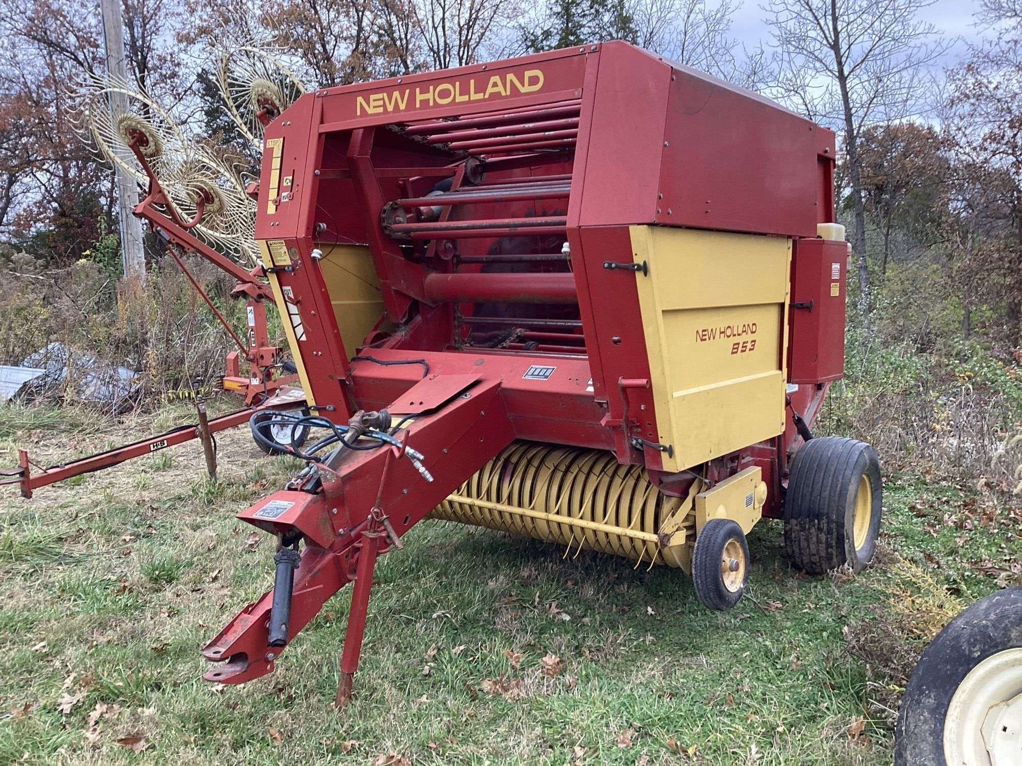 Main image New Holland 853