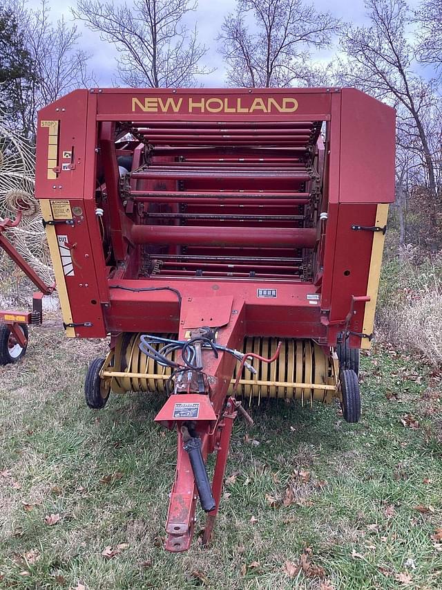 Image of New Holland 853 equipment image 1