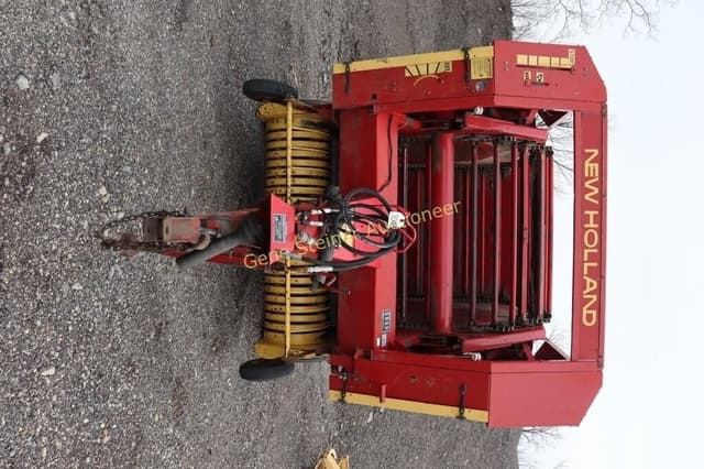 Image of New Holland 853 equipment image 1
