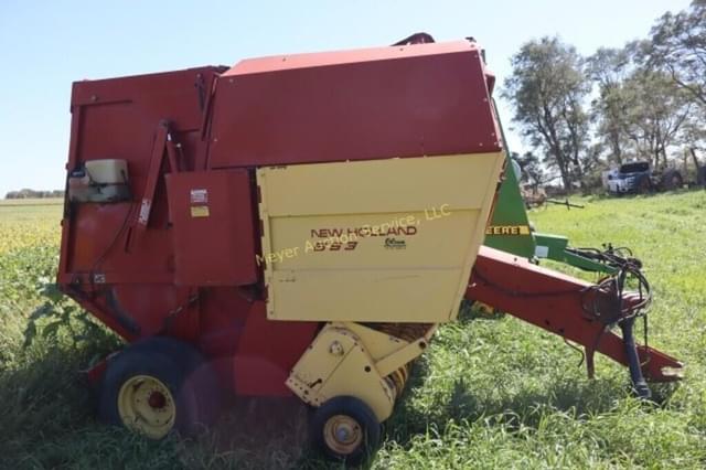 Image of New Holland 853 equipment image 2