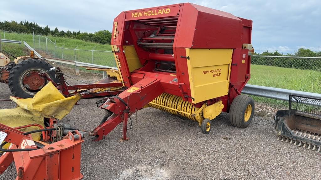 Image of New Holland 853 Primary image