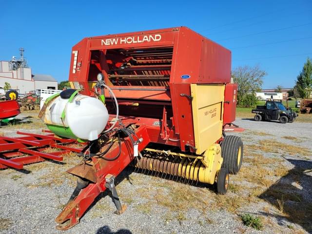 Image of New Holland 853 equipment image 1