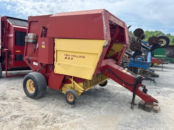 Main image New Holland 853