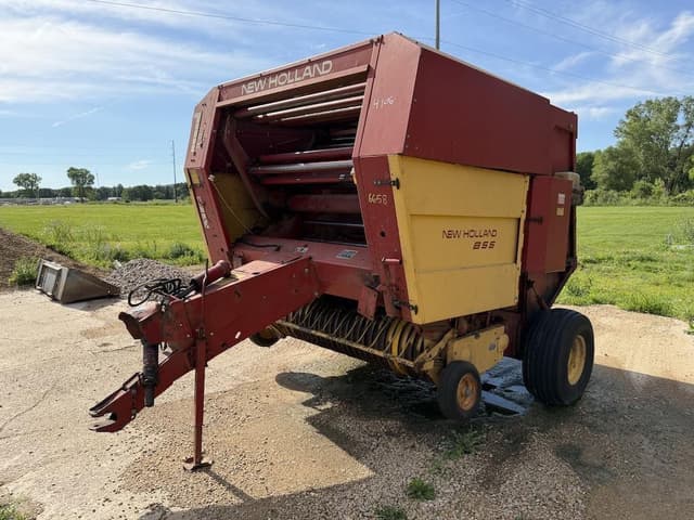 Image of New Holland 855 equipment image 2