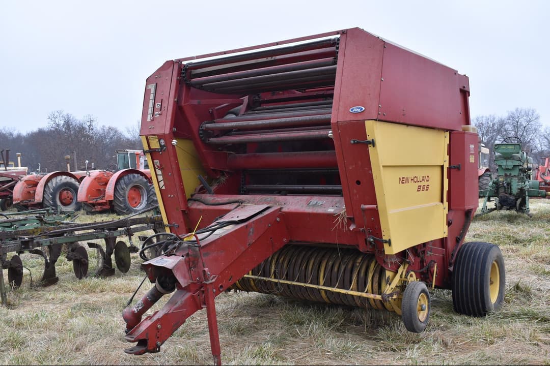 Image of New Holland 855 Primary image