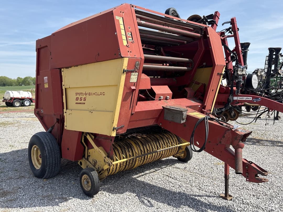 Image of New Holland 855 Primary image