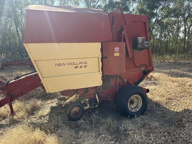 Image of New Holland 855 equipment image 1