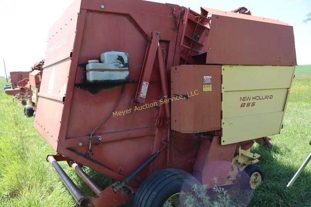 Image of New Holland 855 equipment image 3